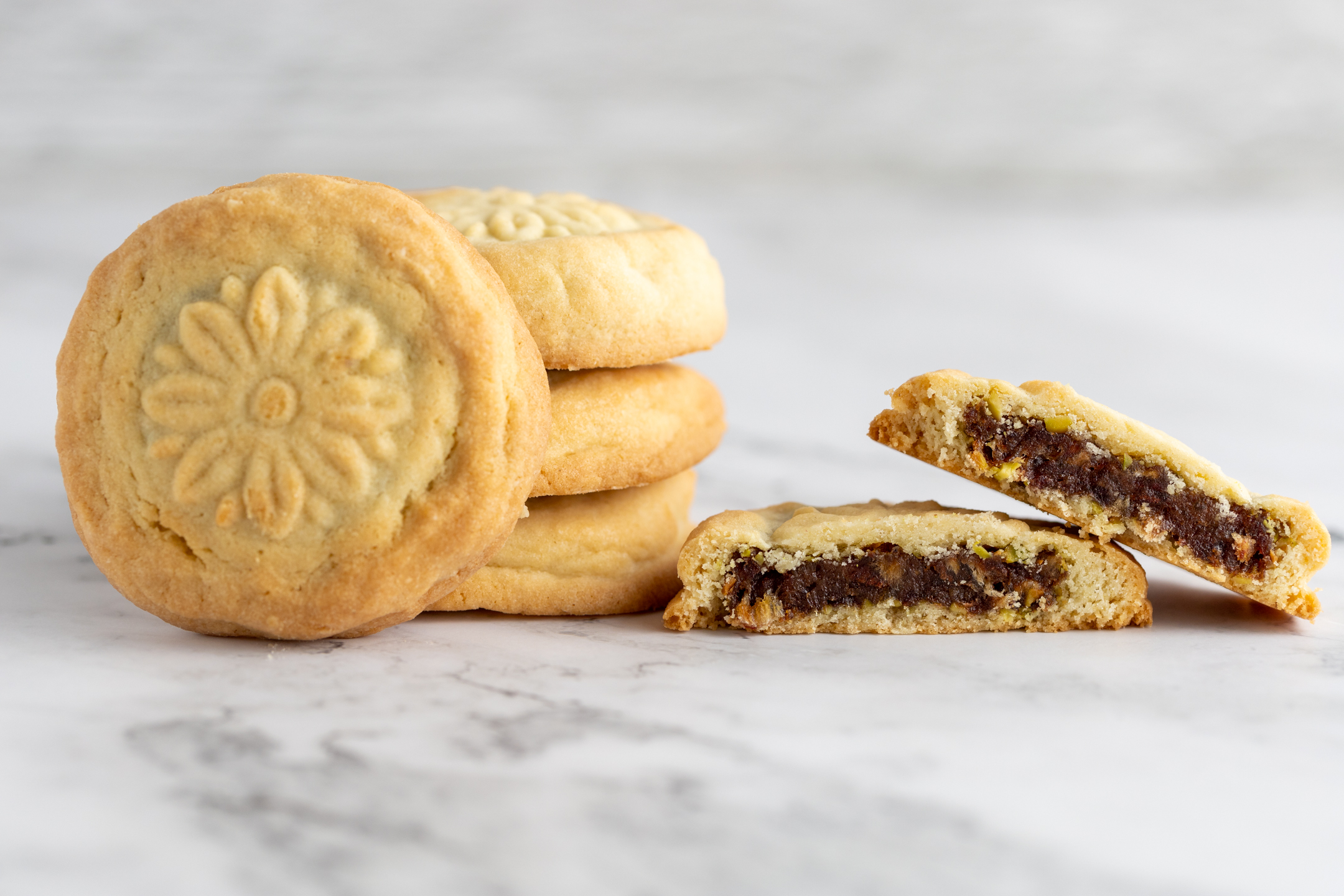 Greek Phinikota sablé cookies with Medjool dates and toasted pistachios by Sucré